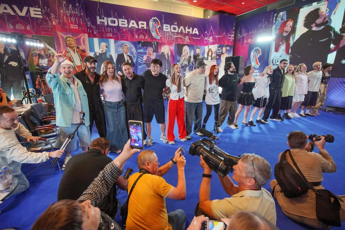 Артисты из разных стран